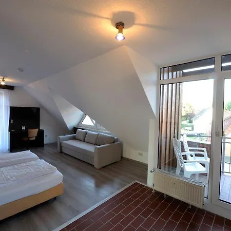 Zur Post Hotel 3*
