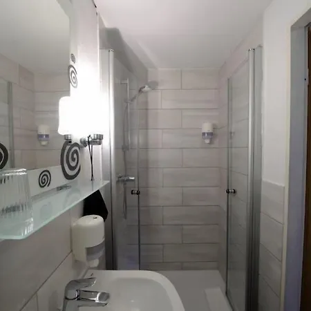 Hotel Zur Post 3*